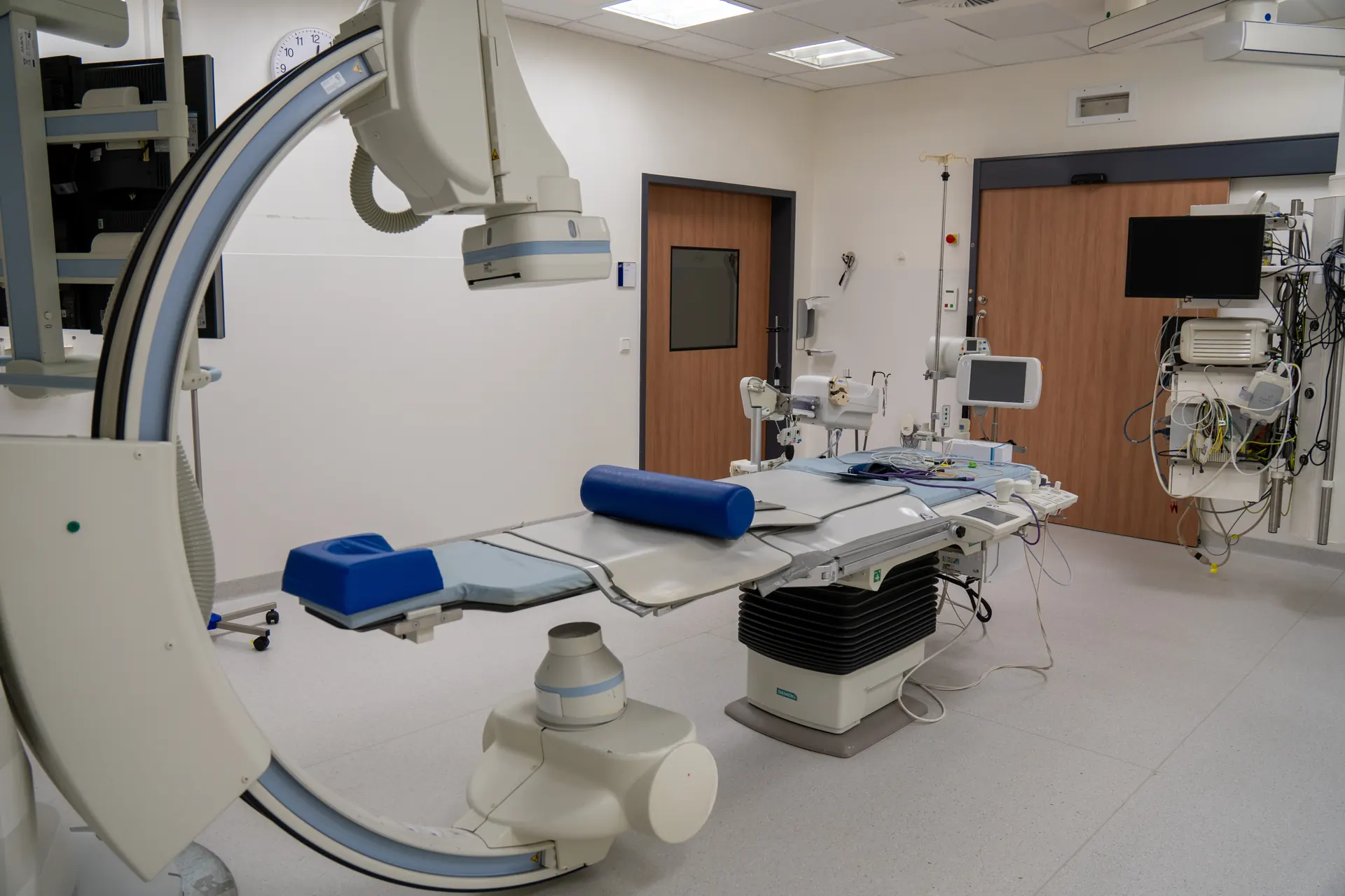 Theatr lawdriniaeth Weight Doctors® Nationalklinik yn Wertheim